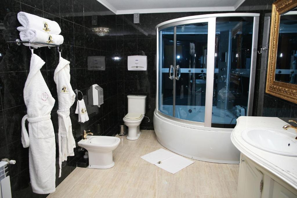 Kleopatra Vip Hotel Kamianets-Podilskyi Room photo