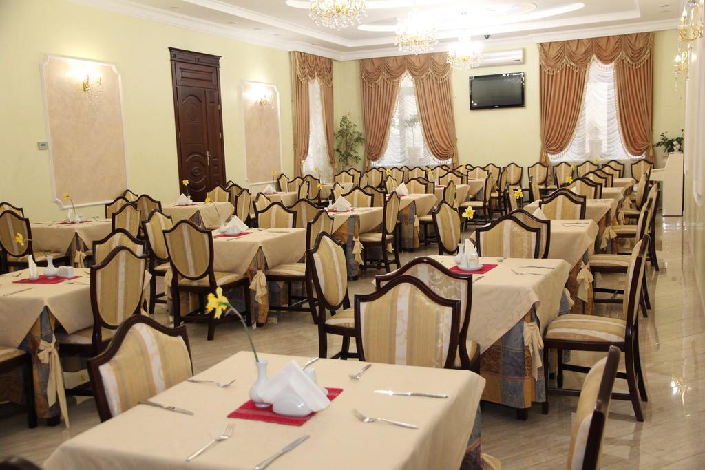 Kleopatra Vip Hotel Kamianets-Podilskyi Exterior photo